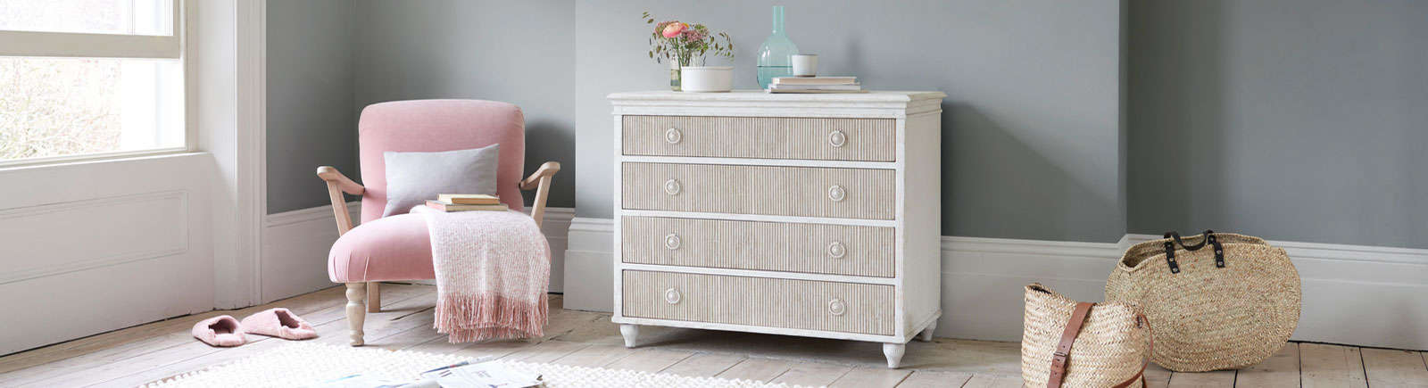 Συρταριέρες - Τουαλέτες