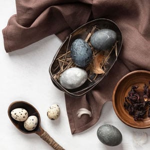 Πασχαλινά Τραπεζομαντηλα και Λευκά Είδη