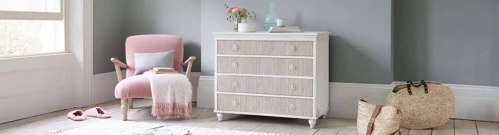 Παιδικές Συρταριέρες