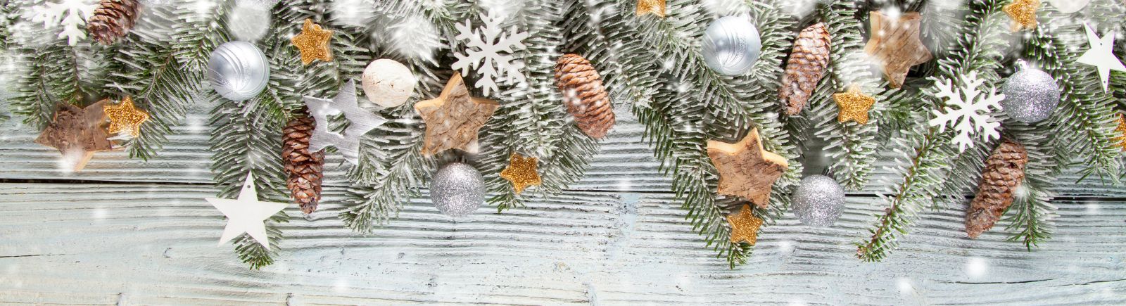 Χριστουγεννιάτικες Γιρλάντες & Κορδέλες Χριστουγεννιάτικες Γιρλάντες & Κορδέλες