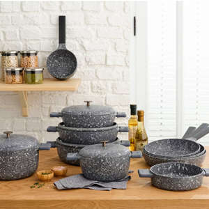 Pans & Pots Set